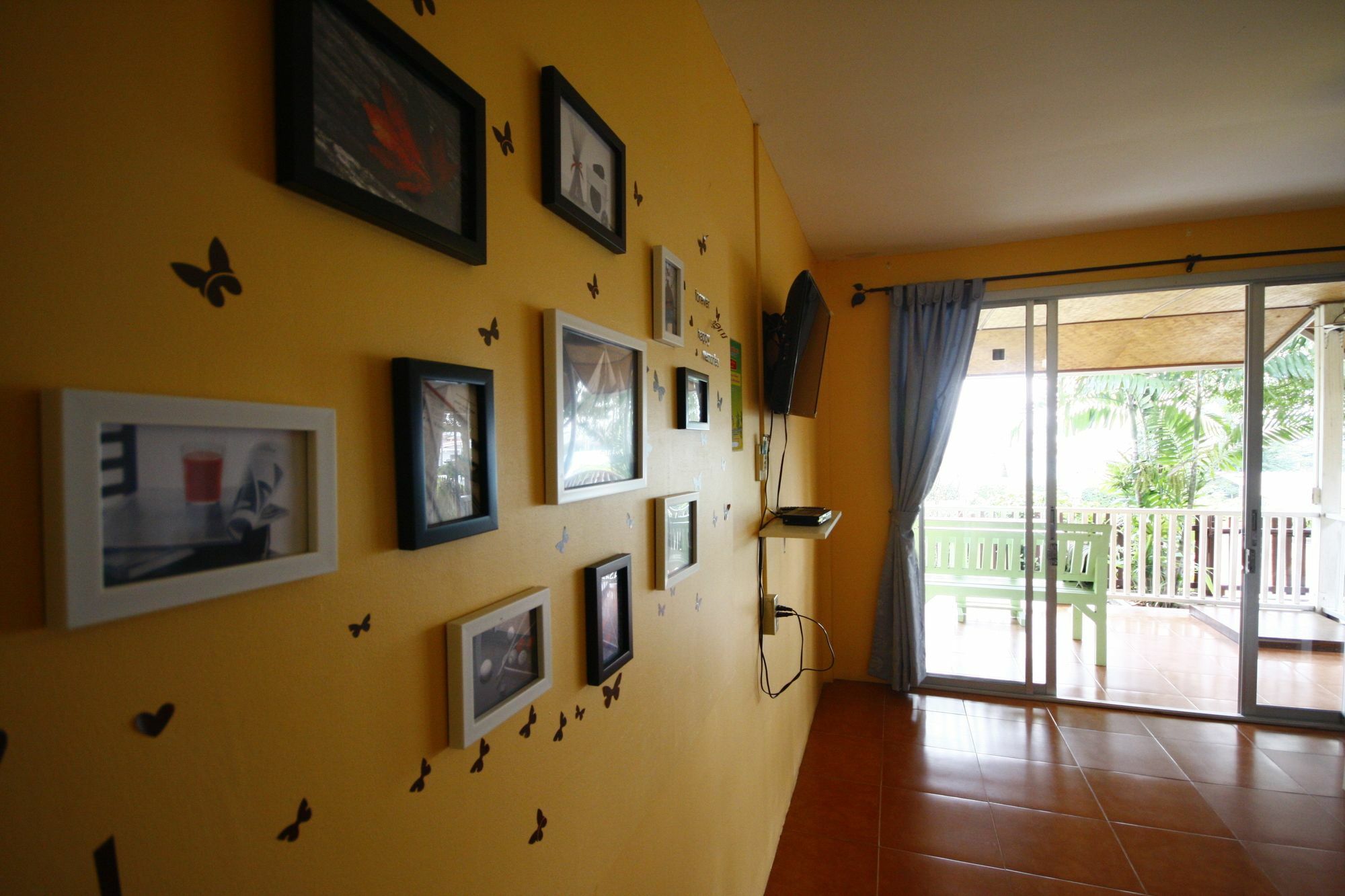 Insook Ko Larn Resort Exterior foto