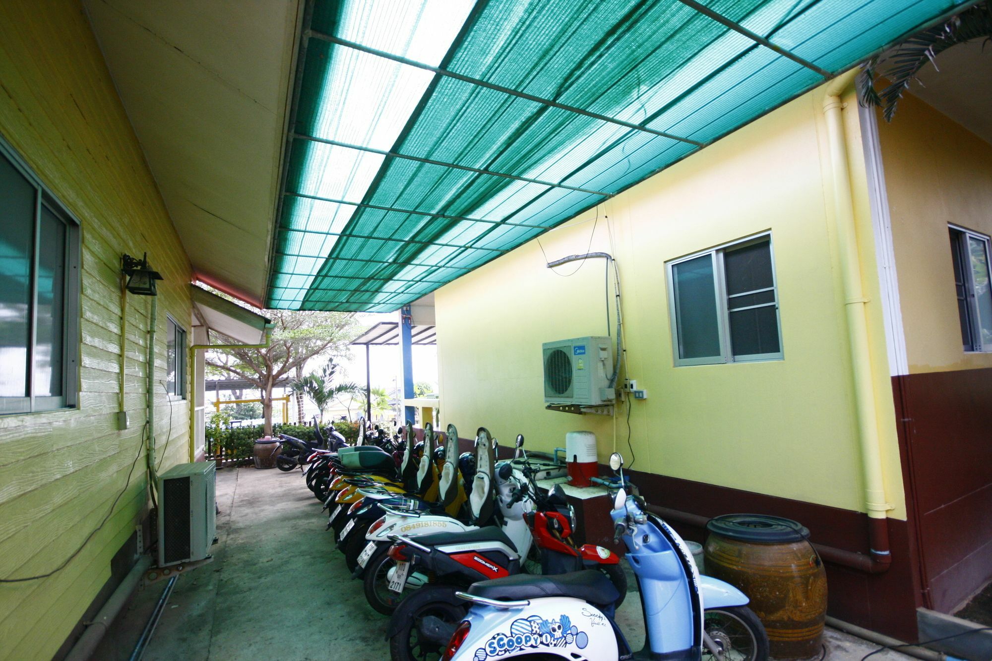 Insook Ko Larn Resort Exterior foto